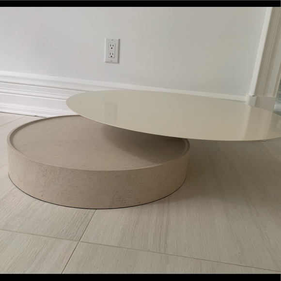 Coffee table - Picture 5 of 6